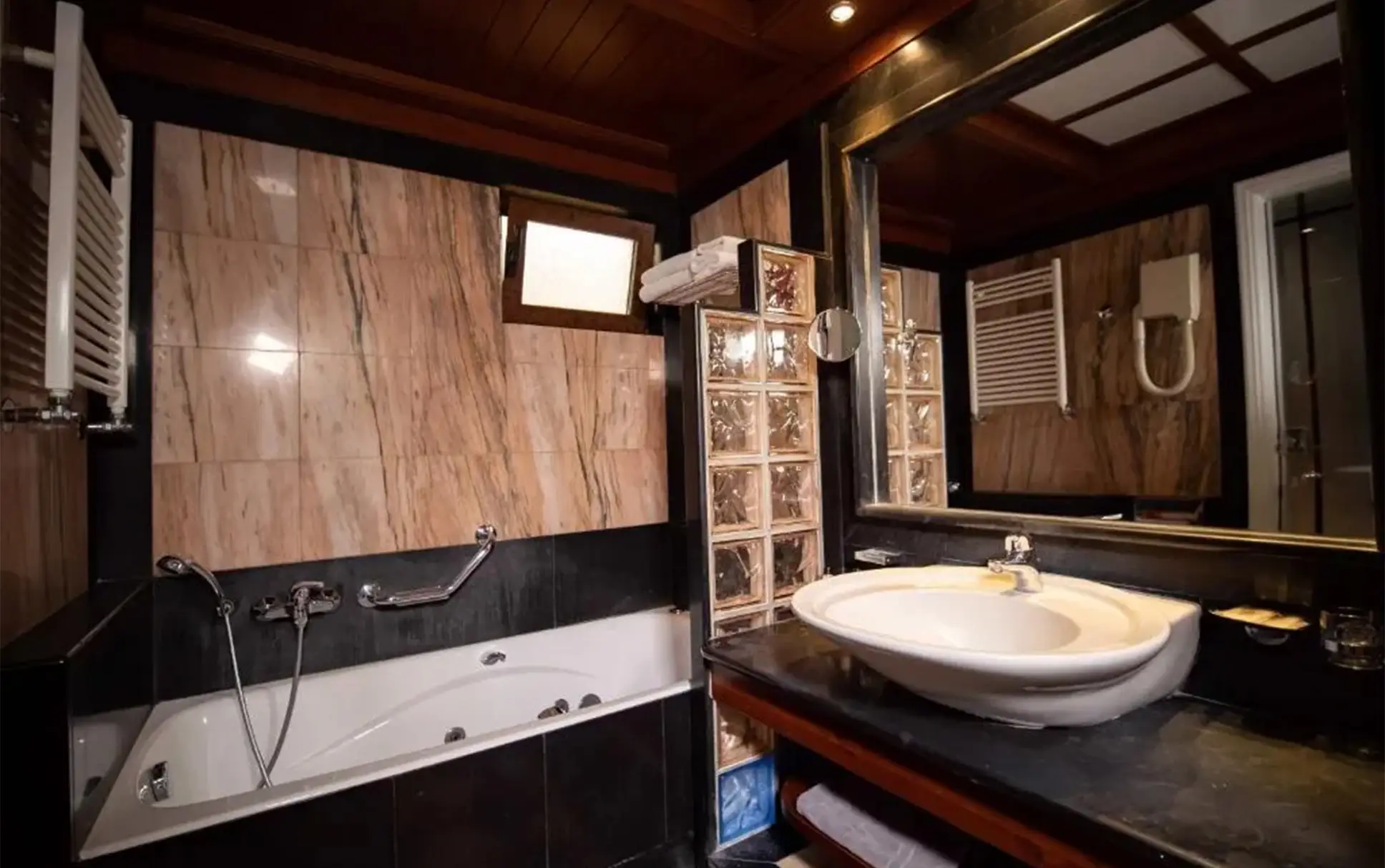 yafeh-club-chambre-wyndham-loutraki (70)