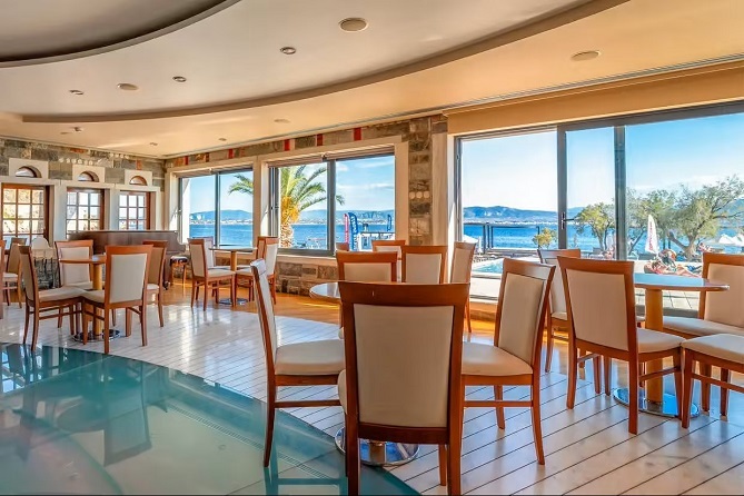 hotel passover greece